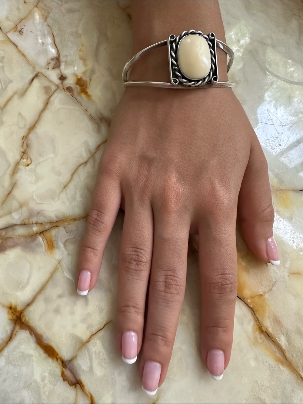 Navajo Sterling Silver Cabochon Bracelet​
